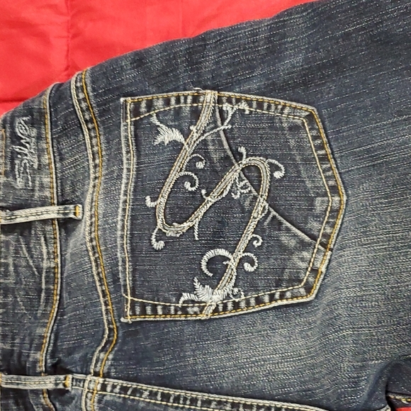 Silver jeans,size 32x33 - Picture 14 of 15